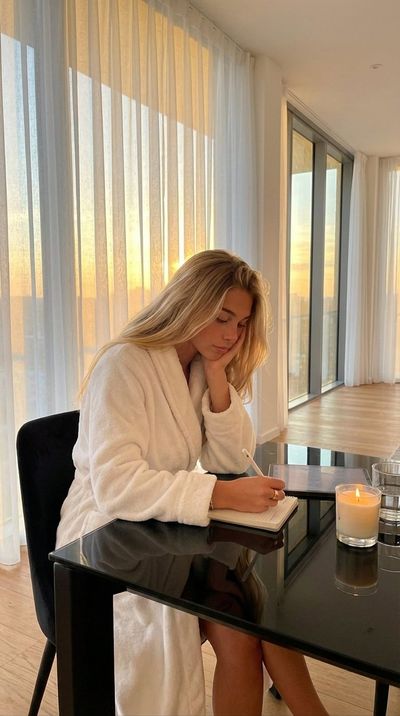 Golden Hour Inspiration: AI Artistry Meets Study Vibes