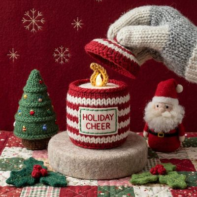 A Yarn-Tastic Beauty Realm Awaits