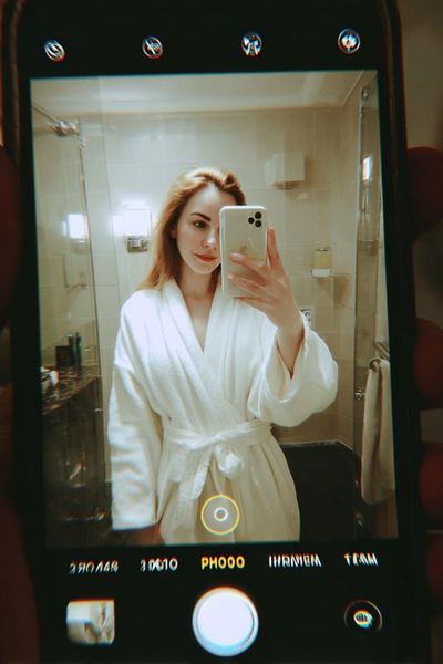 Unfiltered Moments of Everyday Elegance