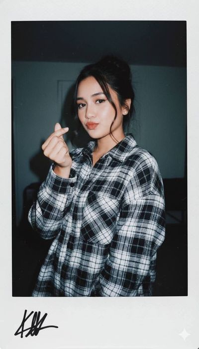 Cinematic Glamour: A Heartfelt Moment