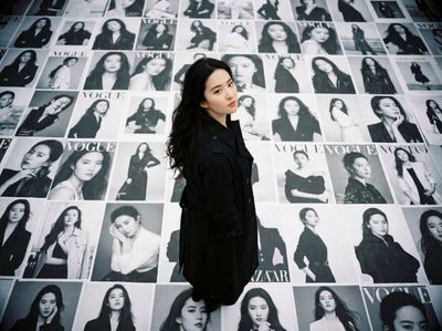 Reflections of Beauty: A Fashion Wonderland