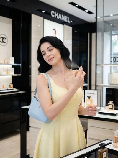 Elegant Allure: A Perfume Moment in Paris