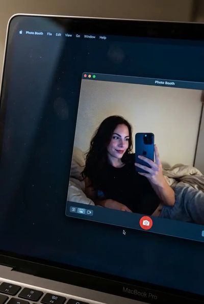 A Whimsical Banana Selfie Moment 🍌