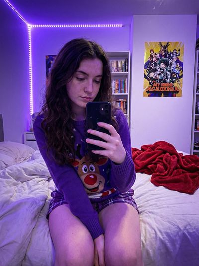 Candid Cozy Vibes: A Selfie in Purple Hues