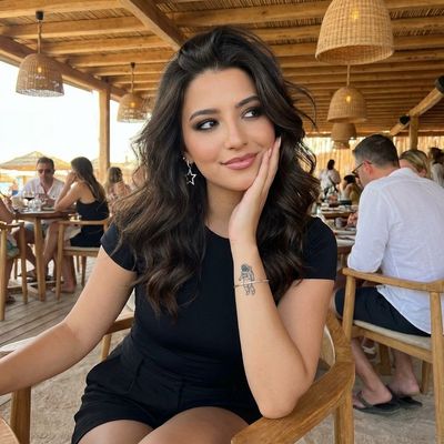 Sunkissed Vibes at the Beachside Café