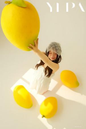 Top-Down Pure White Background Giant Mango Lace Veil Girl Fresh Portrait